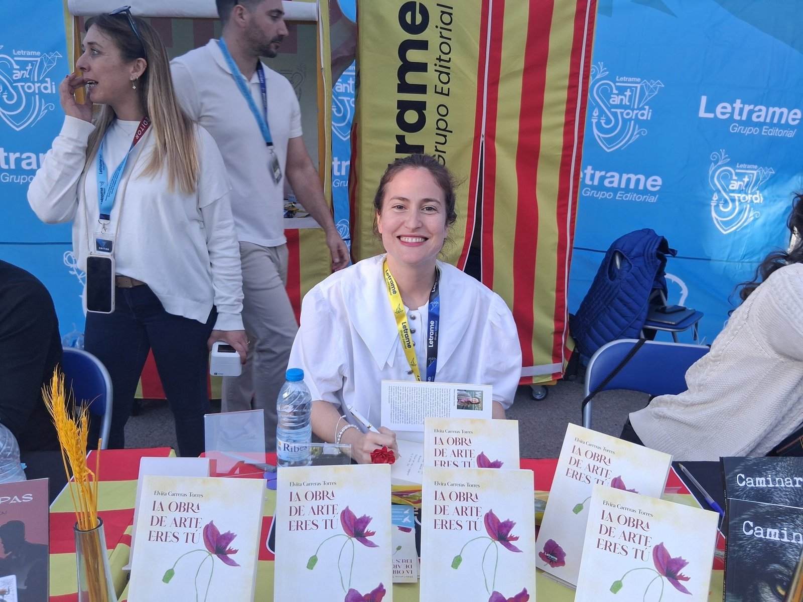 Elvira Carreras Torres presentó La obra de arte eres tú en Sant Jordi 2025 de la mano de Editorial Letrame