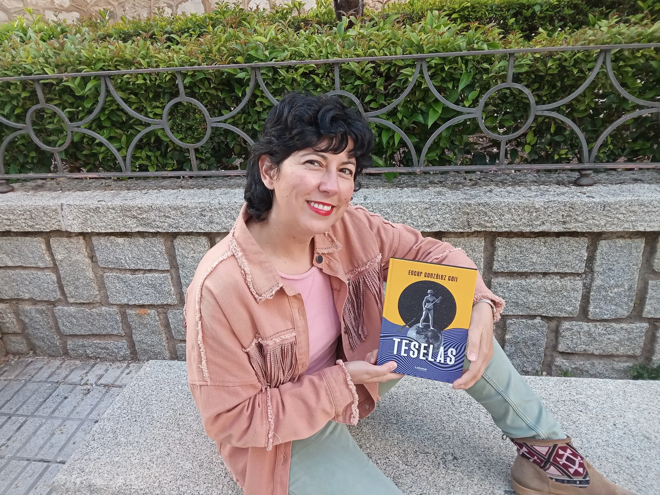 Encar González Gall presenta su nueva obra literaria en clave poética y narrativa